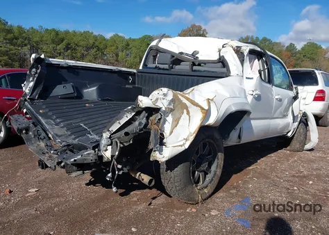 2017 Toyota Tacoma Sr5 V6 z USA, uszkodzony, nr VIN 5TFAZ5CN4HX036291